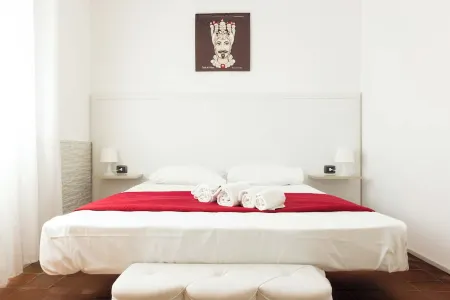 Bright Apartment with Sea View 200 Meters from the Beach wi fi Car Rental Отели в г. Balestrate