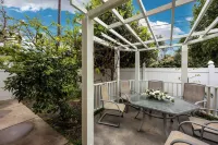 Luxury Separated Guest UnitSpecial rate for Aug 25-Sept 4 Hotels in East Pasadena