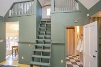 Storybook Cottage in Leipers Fork, TN