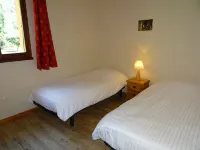 2/4-person apartment in a ground-floor chalet + Terrace + Swimming pool