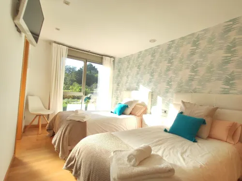 Design house with pool.