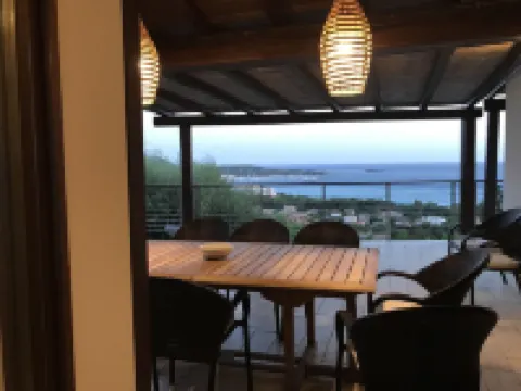 Campulongu, villa with panoramic swimming pool 350 meters from the sea
