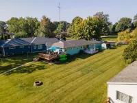 Waterfront 4BR/2.5BA W/2 Large Decks | Haven K