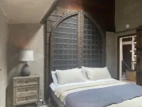 Cabin Forest Retreat