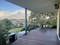 Nirvana House Farm Stay in Woolamai with incredible 360 degree views 울라마이 호텔