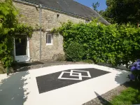 Ty Kreiz cottage: comfort and character in 15th century walls 꼬덩 공원 주변 호텔