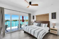 Brand new 5bed/6bath pool w/45 foot dockage - available with 2 more homes