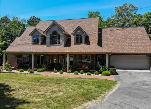 Lakeview/Lakeside Lakehouse