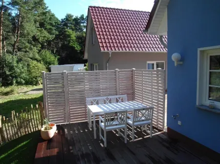 New holiday home by the forest. Baltic Sea in 2 minutes. Achterwasserblick. Отели в г. Лоддин