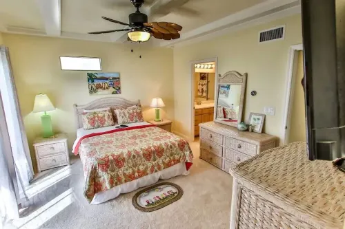 Stunning Panoramic Rooftop Views from This Gulf Side Tuscan Style Villa!