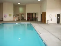 Hampton Inn Uniontown - Pools