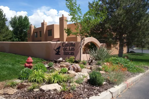 Family and Pet Friendly Condominium in Moab by Golf Course