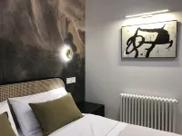 Luxury apartment with cathedral views