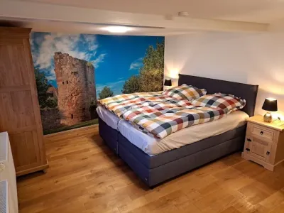 Gästehaus Merlin Hotels near Gertrudiskapelle Busenberg