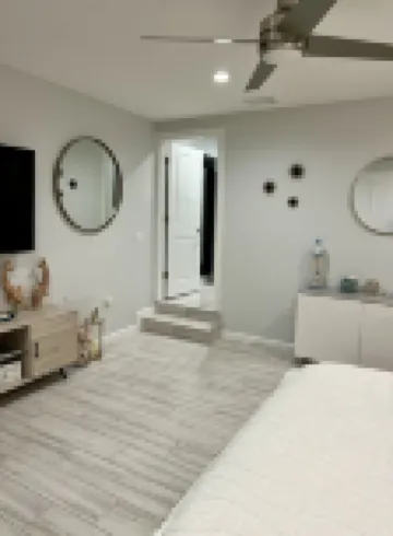 Charming Private Suite, Close to Siesta Key, Florida