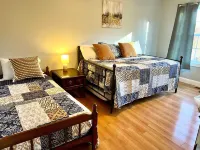 Peaceful Family & Pet-Friendly Country 3-Bedroom House. Fire Pit and Views!