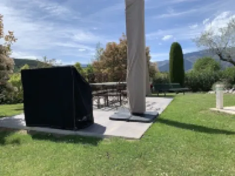 Vacances en Occitanie au Pied du Canigo 韋爾內萊班酒店