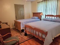 Rich Mountain Home Away - Fire Pit and Charcoal grill, Enjoy a cook out. Hotels in Logan County