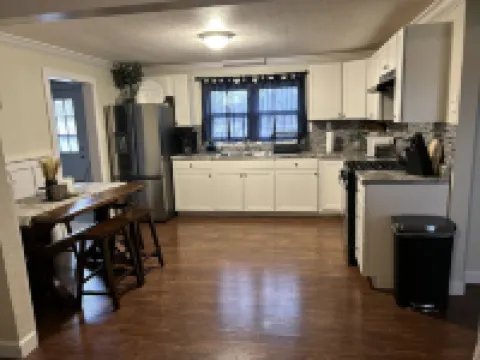 Cozy Three bedroom home in Central Farmington Hotels in St. Francois Township