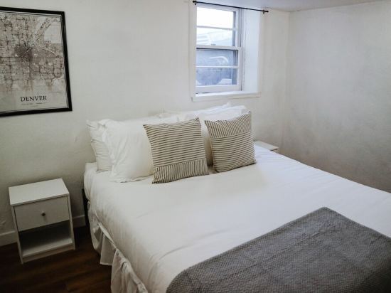 3 Bedroom Basement Bungalow next to Cheeseman Park