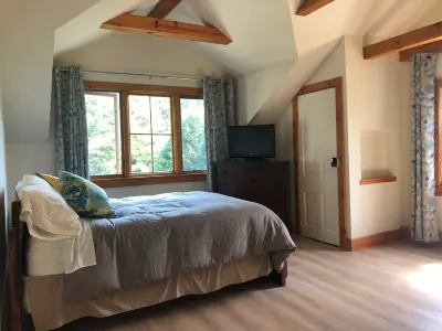 GGG Log Cabin Apartment on the Ice Age Trail โรงแรมใน