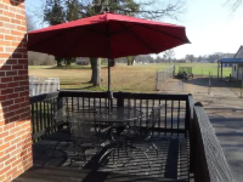 EZ - GO Lodging 3.7 mi Green Pond Landing(Lake Hartwell) Clemson Univ 15 mil. Hotels in Centerville