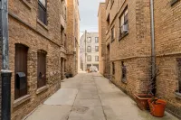 Elegant|Brand New Remodeled|1BR|Next to Beach Hotels in Evanston