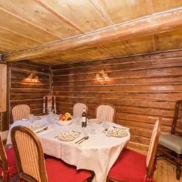 Historic Carlshaus - Secluded Chalet Sorrounded by Nature