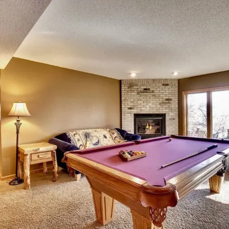 Deacon's Lodge Golf: Overlooking Pelican Lake - Breezy Point