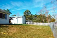 Spacious and stylish 3bd home minutes from beach