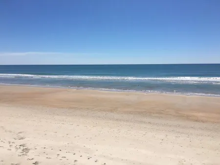 Top-Rated Beach Rental. Super clean & well-appointed. Private heated pool!