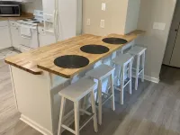 The Driftwood House is completely remodeled 3 bedroom 2 bath centrally located.