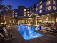 The Bevy Hotel Boerne - a Doubletree by Hilton Hotels in Kendall County