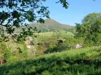 Charming house near Ascain village, 7 km from beaches and Jean de Luz Hotel a Ascain