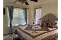 Comfy Luxury Vacation Getaway Mill House Museum 주변 호텔