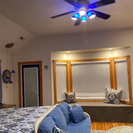 Private treetop suite in Kitty Hawk Coastal Preserve