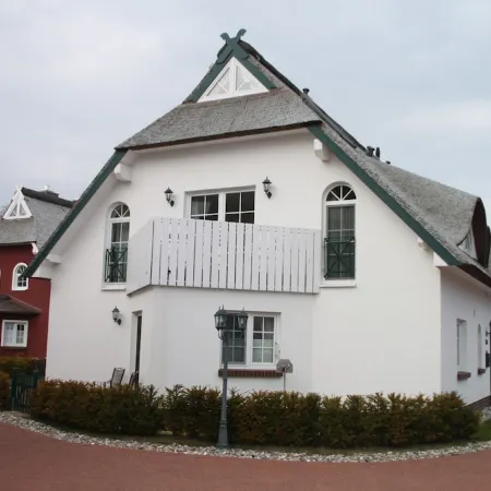 Exclusive apartment with garden and fireplace