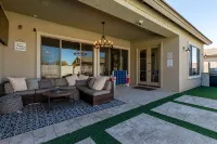 Large Glendale Home with Pool, Sleeps 11, Near Cardinals Stadium, Pets Allowed