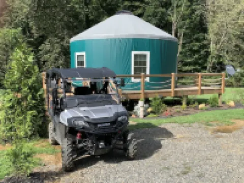 Magical Riverside Yurt, hot tub & the BRPW, pet friendly near Floyd, Va Hotels in Laurel Fork