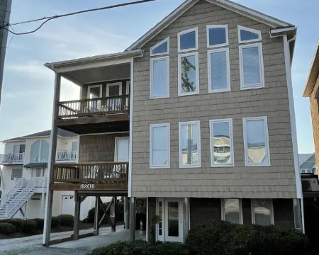Welcome to your Sea Escape 2 Ocean and Sound Views Pet Friendly Hotels in Topsail