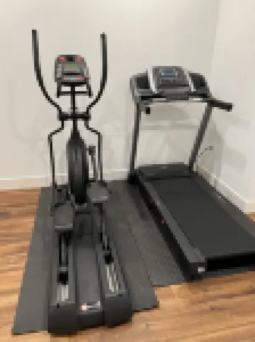 Stunning Lakeview Home with 5 Bedrooms and 6k SqFt of Modern, High-End Amenities