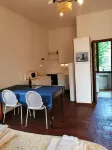 Lakefront studio with garden
