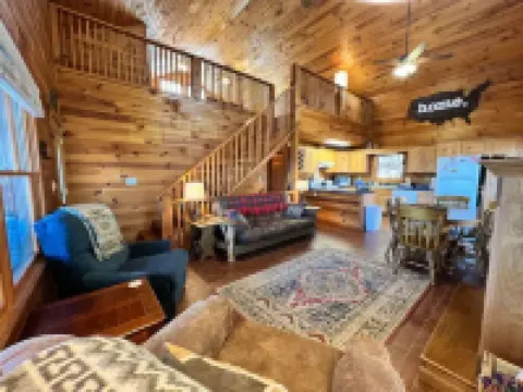 Amazing Mountain View’s, hot tub, pool table, and near Great Smoky MTN Nat Park