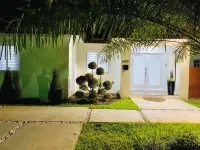 Relax in Coral Terrace, just a quick 5-min drive to Coral gables and UM