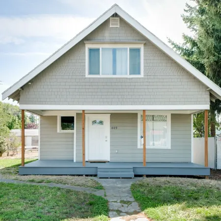 Garland District Modern House - 7 min to Downtown!