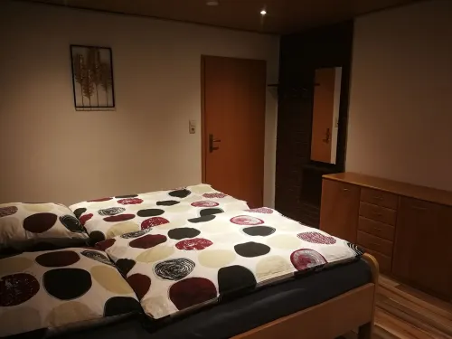 Ferienwohnung/monteurwohnung für 1-4 Personen mit Balkon