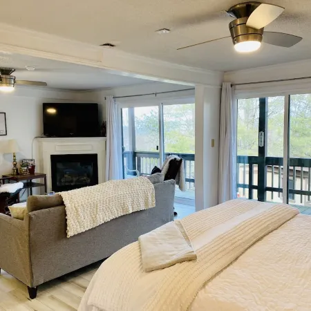Walk to the Slopes! W/D Combo! Level Entry. Pets