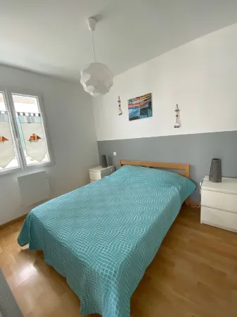 Pleasant House Furnished Tourism  in the Typical Village of la Chefmalière Отели в г. Сен-Пьер-д'Олерон