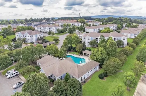 Cozy-King 1-bedroom w/pool & gym