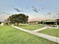 Cozy Crab House, Beachside, Walk to Beach & River, Coffee Bar & Fire Pit - 2 星級